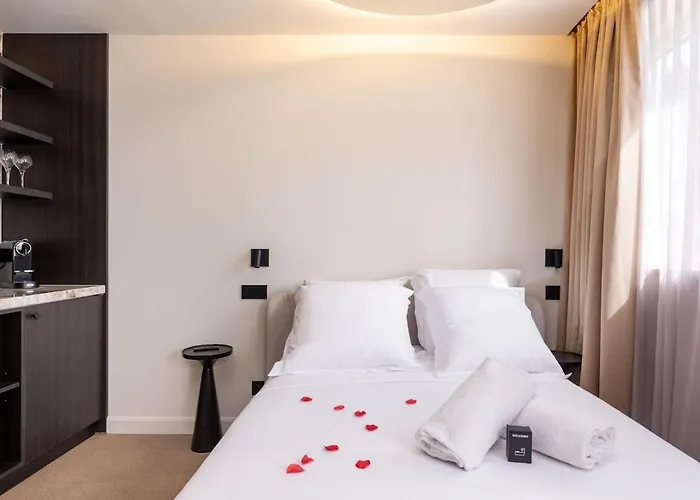 Ecrin Romantique, D'exception Avec Balneo 아파트