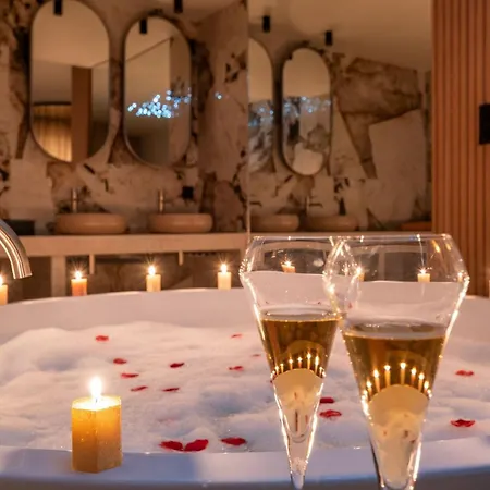 Lägenhet Ecrin Romantique, D'exception Avec Balneo